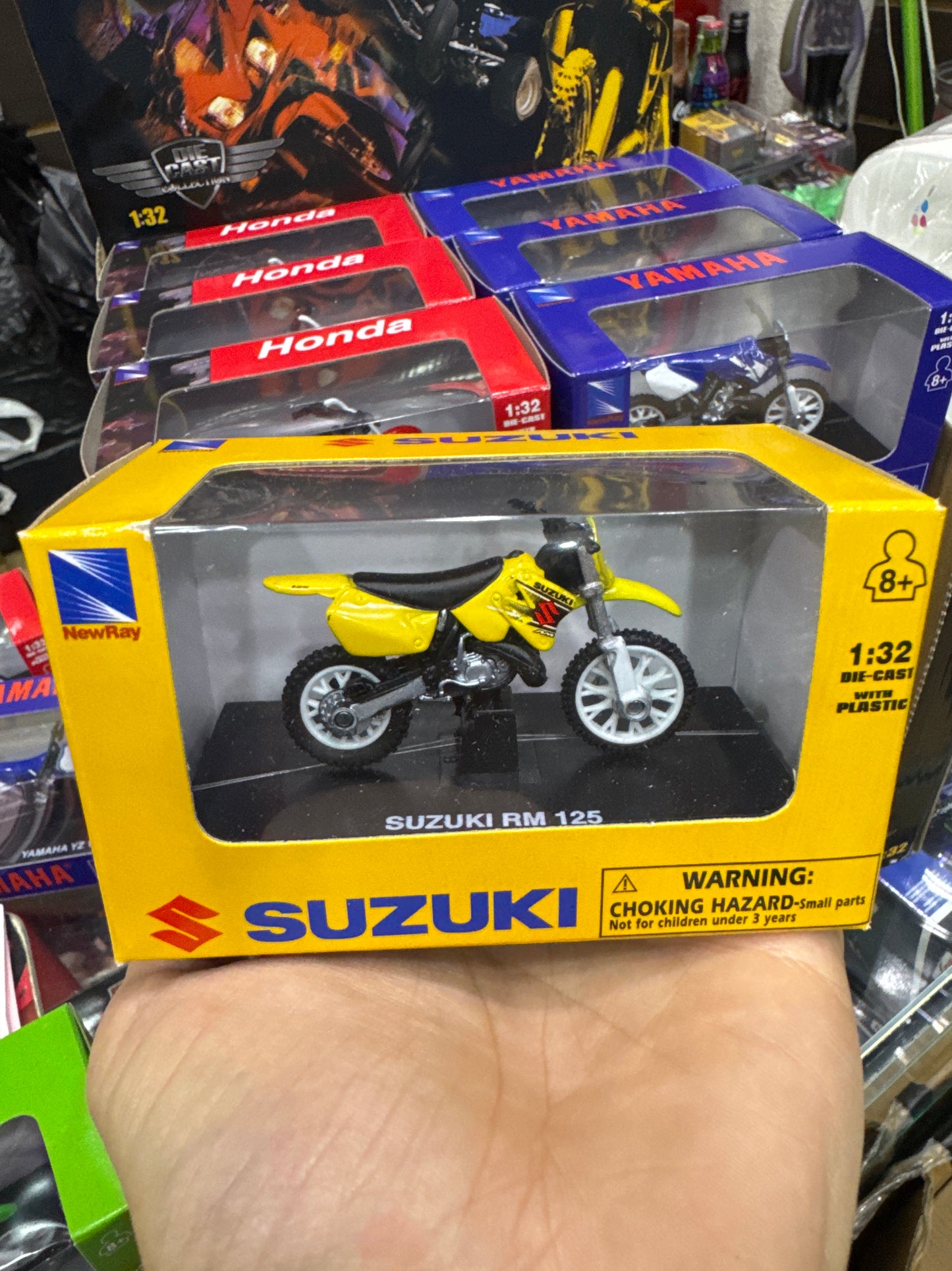 New Ray motocicletas y vehículos todoterreno 1:32 – Lil’Xtreme Display de 24 piezas