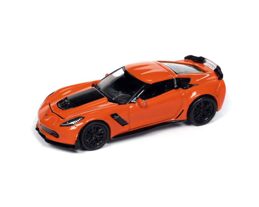 Auto World 1:64 2019 Chevrolet Corvette Z06 – Naranja – Premium 2024